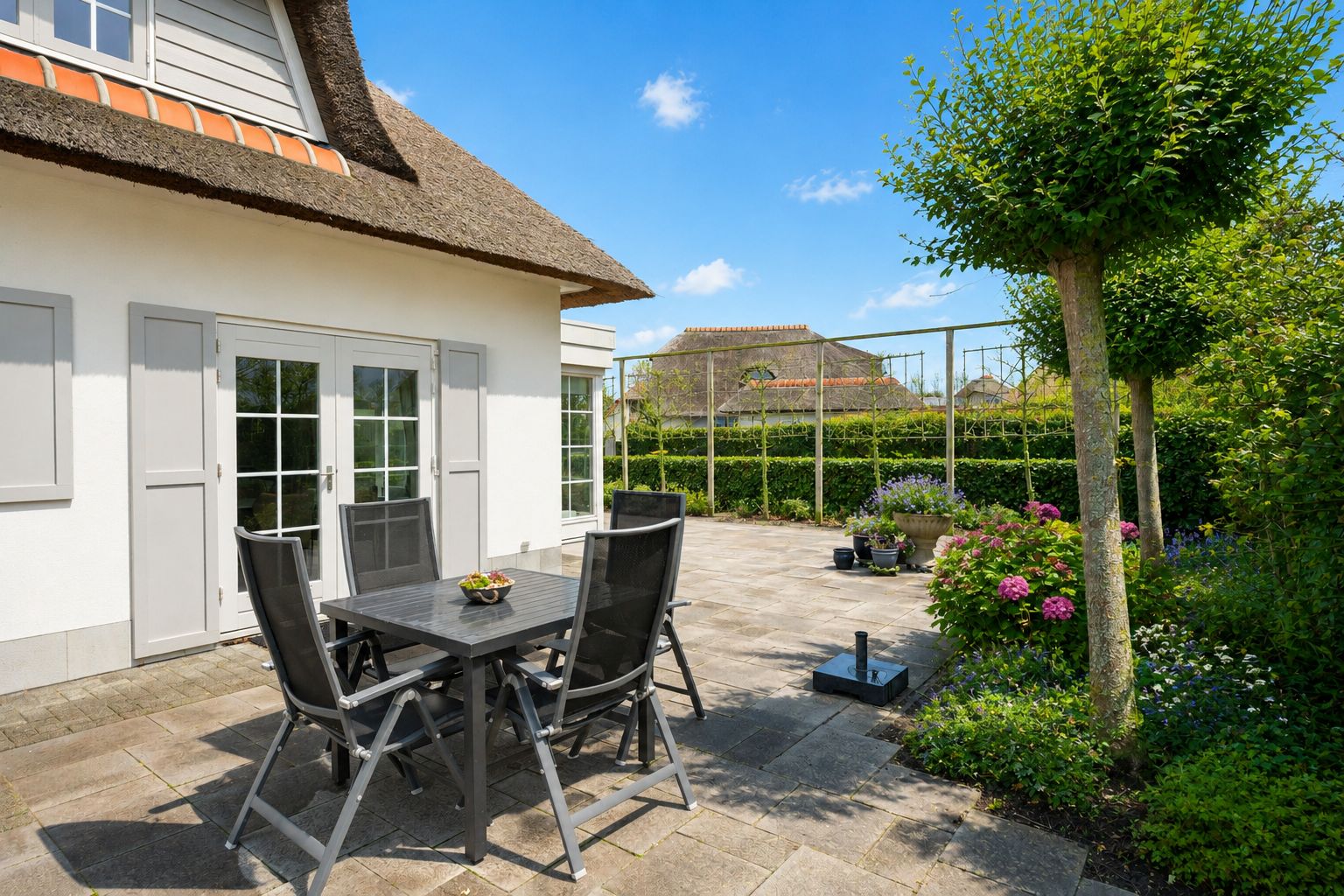 4-bedroom freehold villa in Domburg — photo 3 of 5