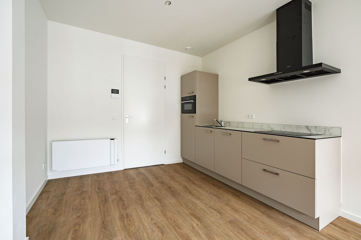 Photo 10 of Herenstraat 45-B