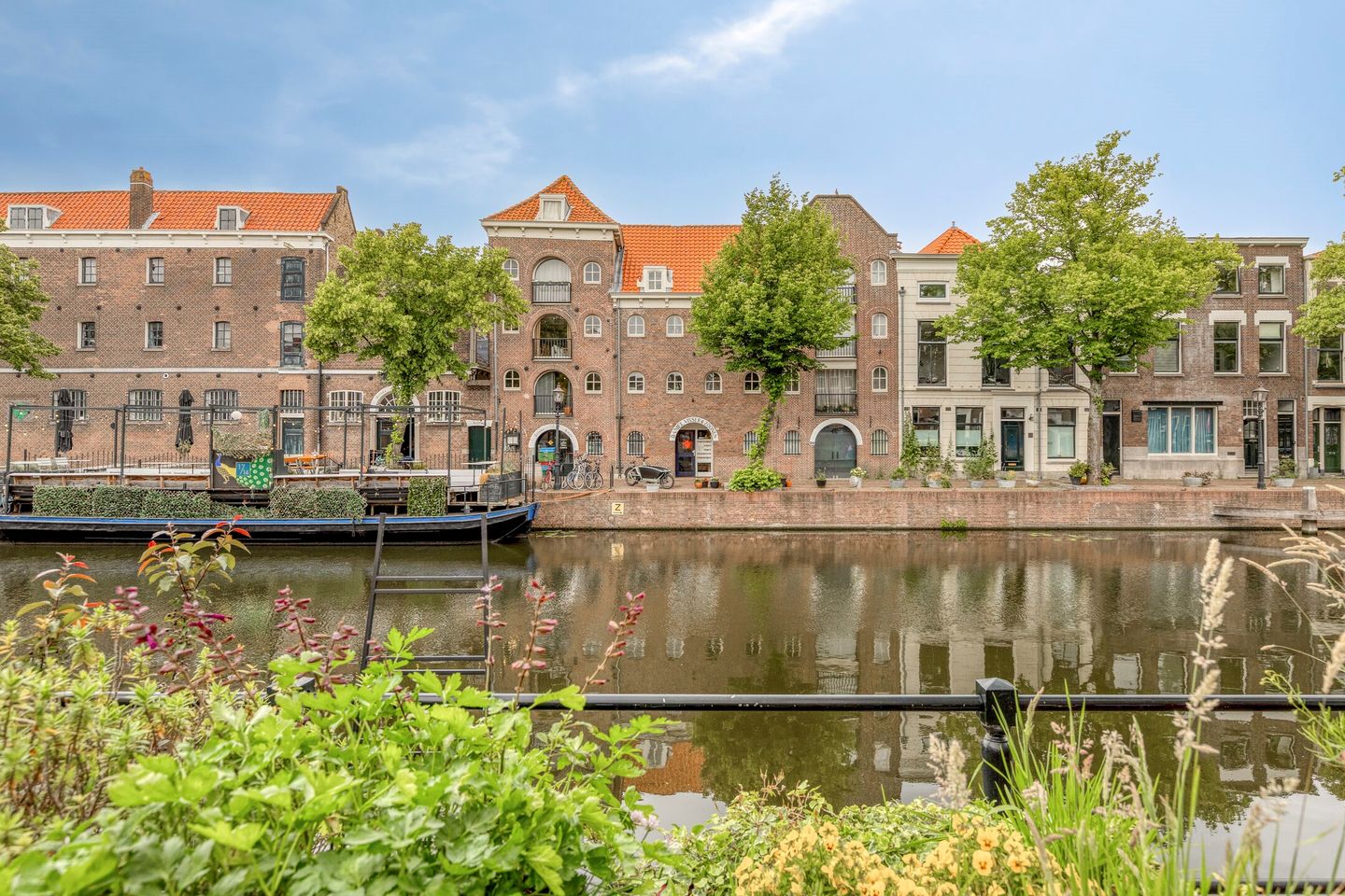 Foto 1 van Lange Haven 22-F