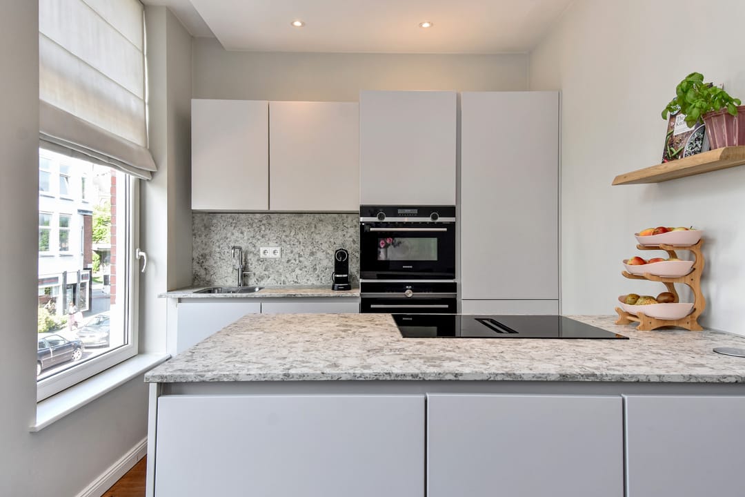 Photo 13 of De Constant Rebecquestraat 11