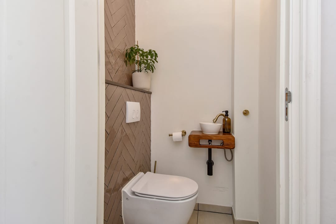 Photo 17 of De Constant Rebecquestraat 11