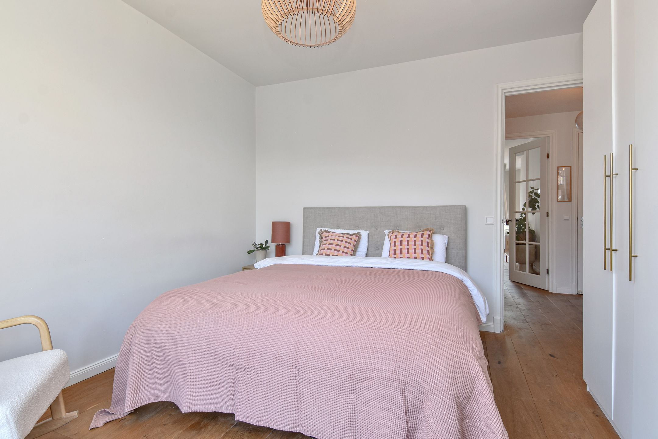 Photo 18 of De Constant Rebecquestraat 11