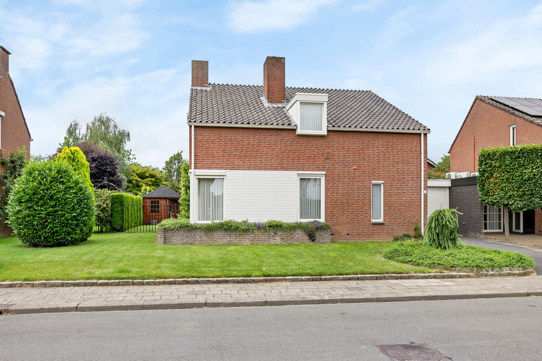 Photo 7 of Drs J. Lebensstraat 3
