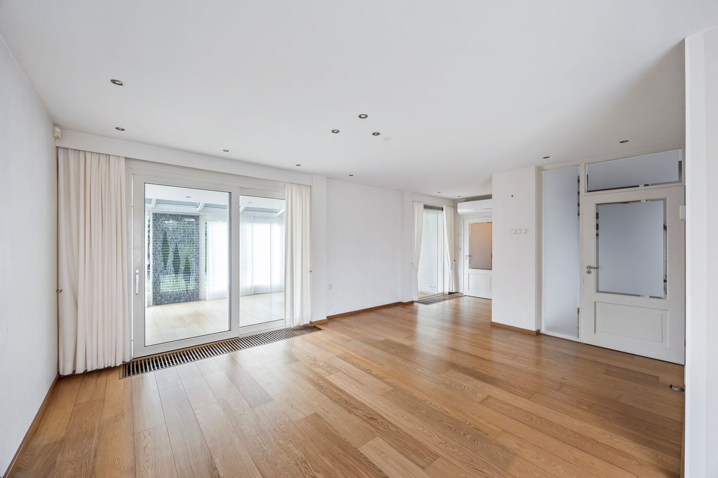 Photo 14 of Drs J. Lebensstraat 3
