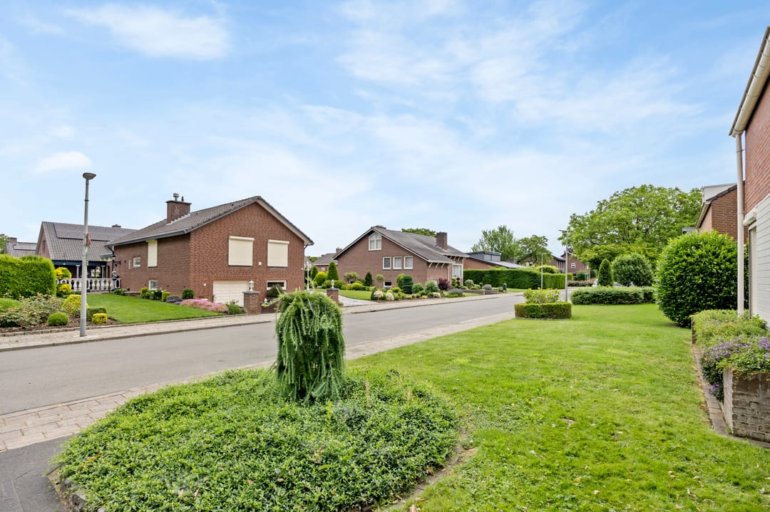 Photo 8 of Drs J. Lebensstraat 3