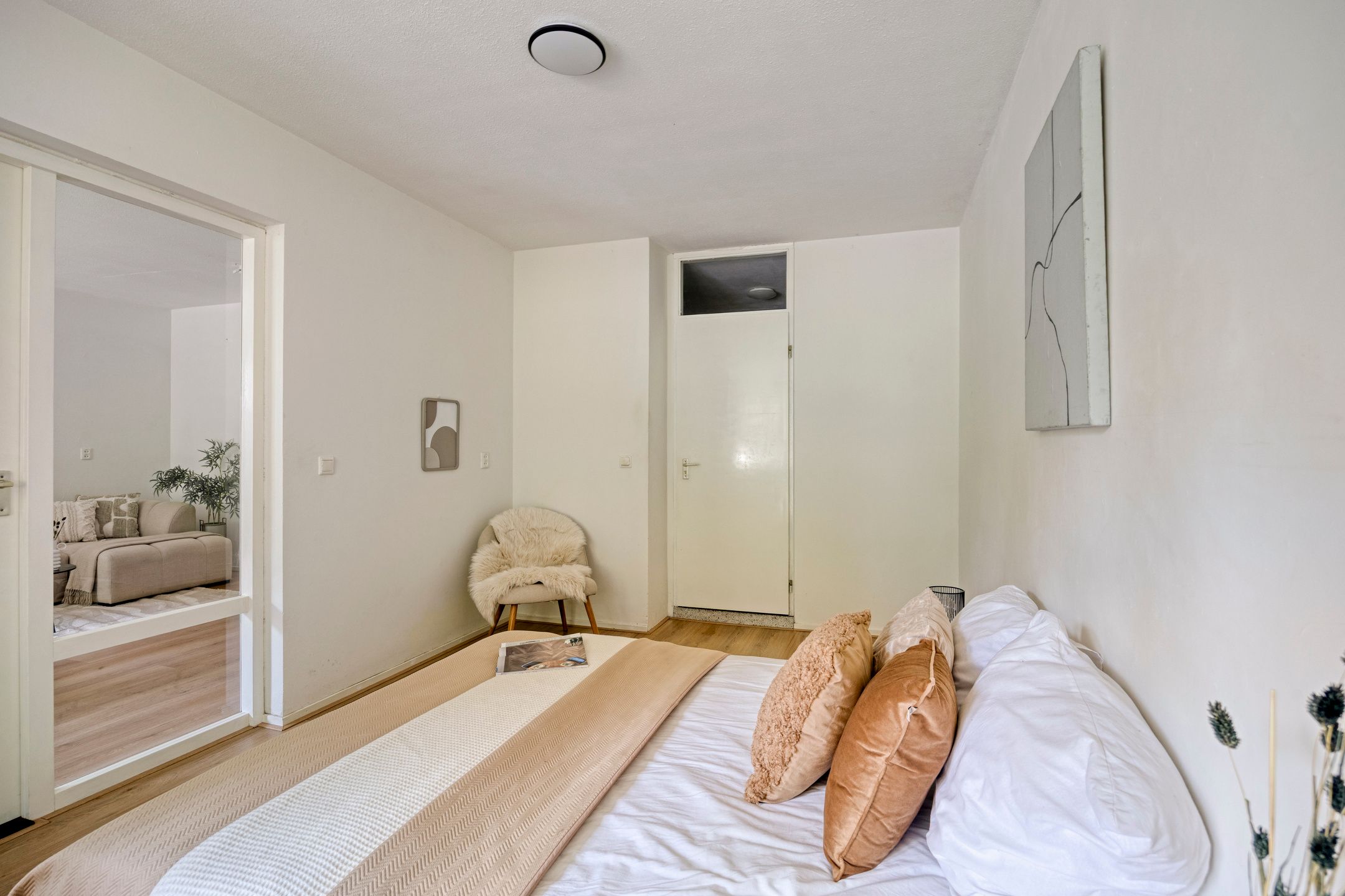 Photo 12 of Louis Davidsstraat 28