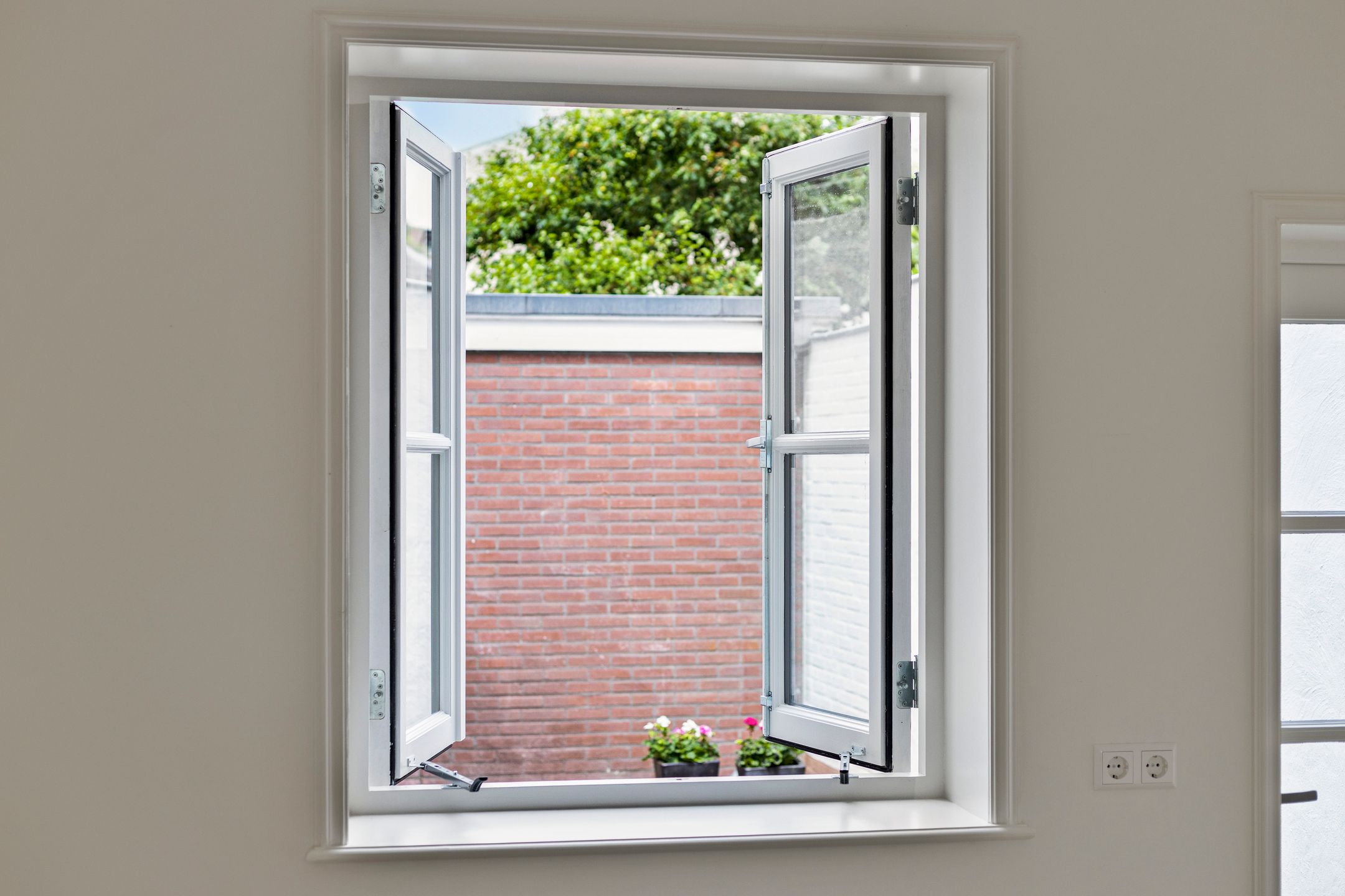 Photo 9 of Laarstraat 73