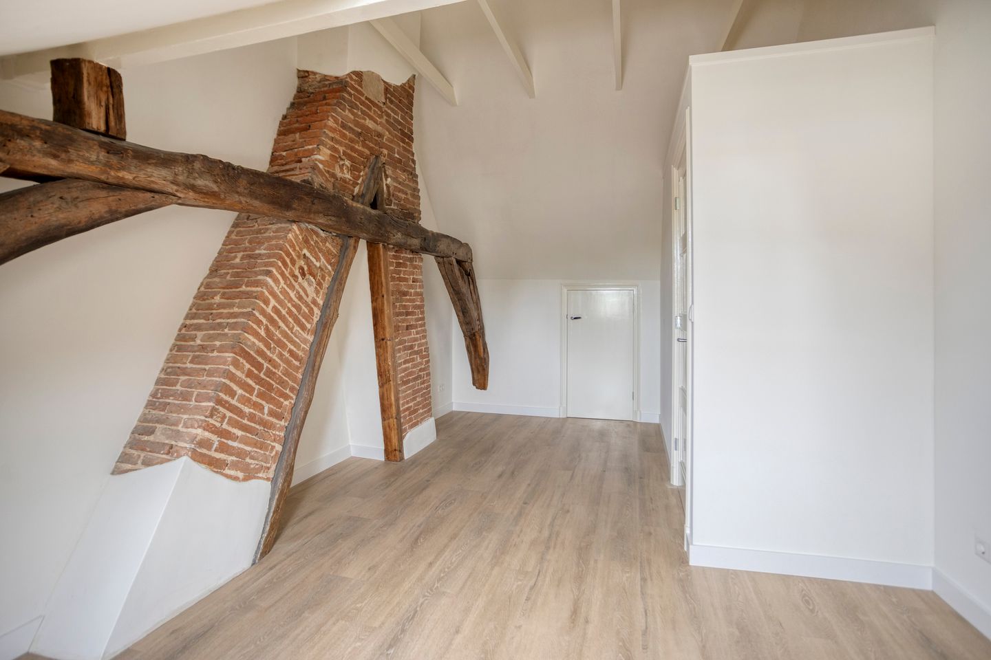 Photo 29 of Laarstraat 73