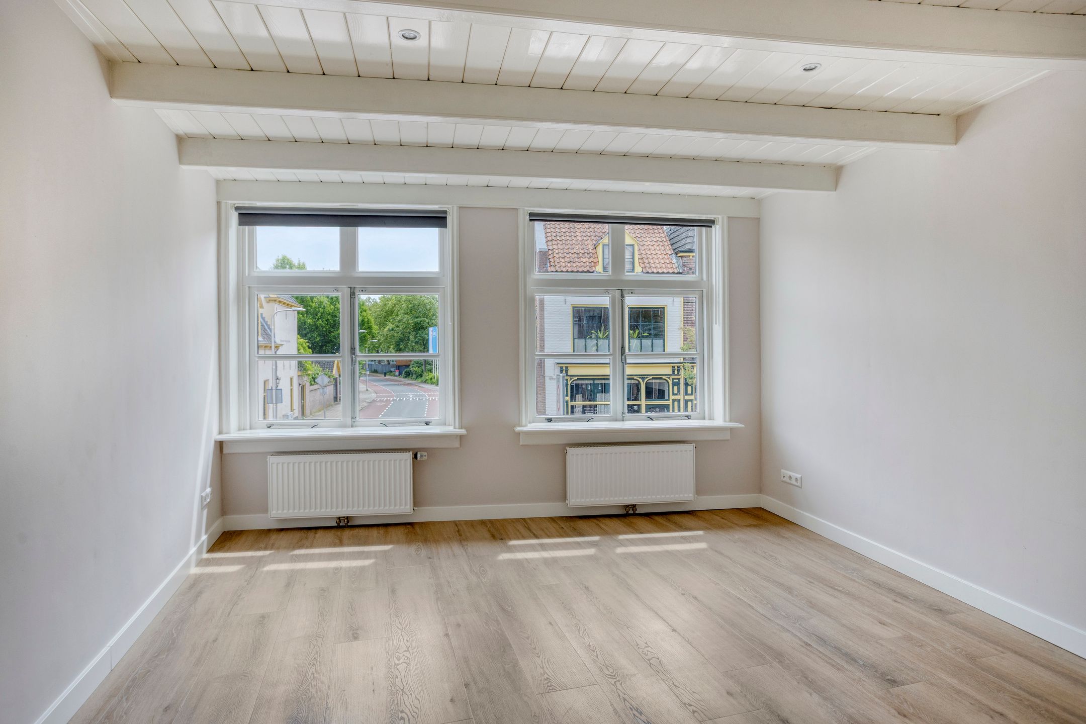Photo 12 of Laarstraat 73