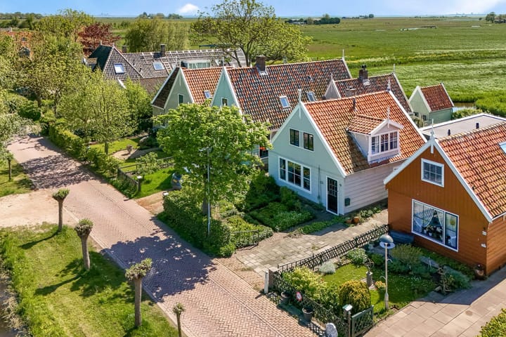 Photo 2 of Zuiderwouder Dorpsstraat 66
