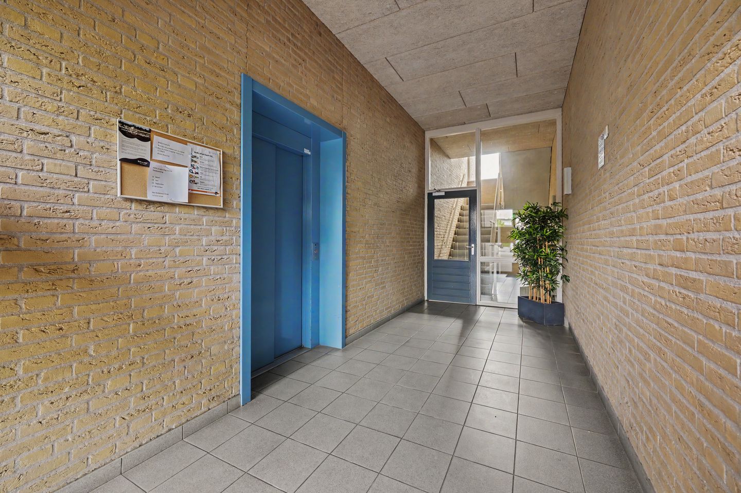 Photo 29 of Hugo de Grootstraat 68