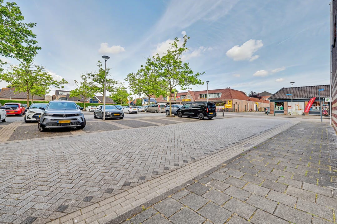Photo 32 of Hugo de Grootstraat 68