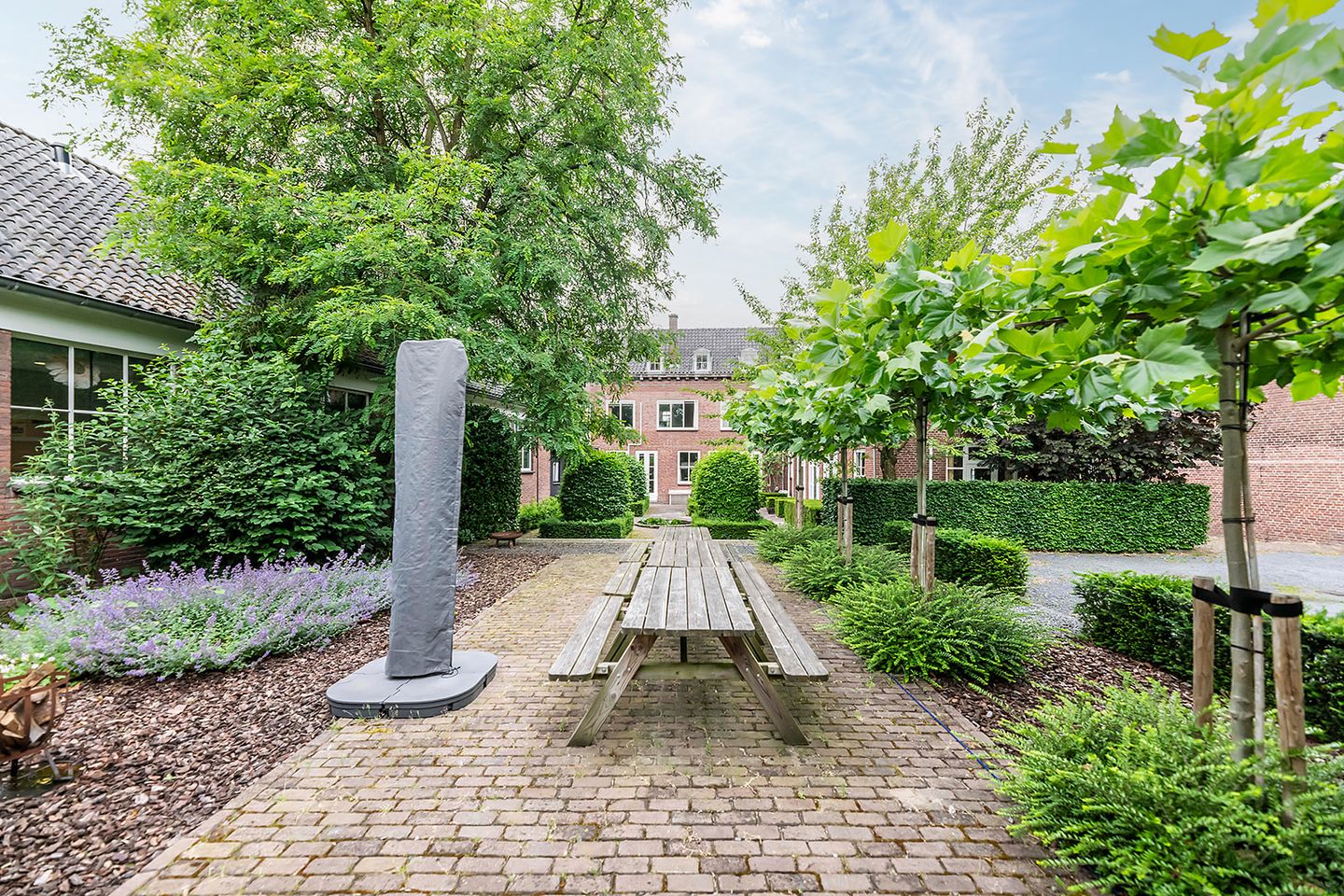 Bekijk foto 2 van Fatimastraat 5