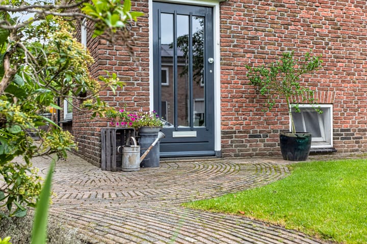 Photo 4 of Meester Lazonderstraat 10
