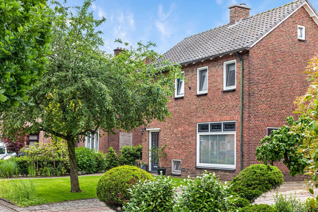 Foto 41 van Meester Lazonderstraat 10