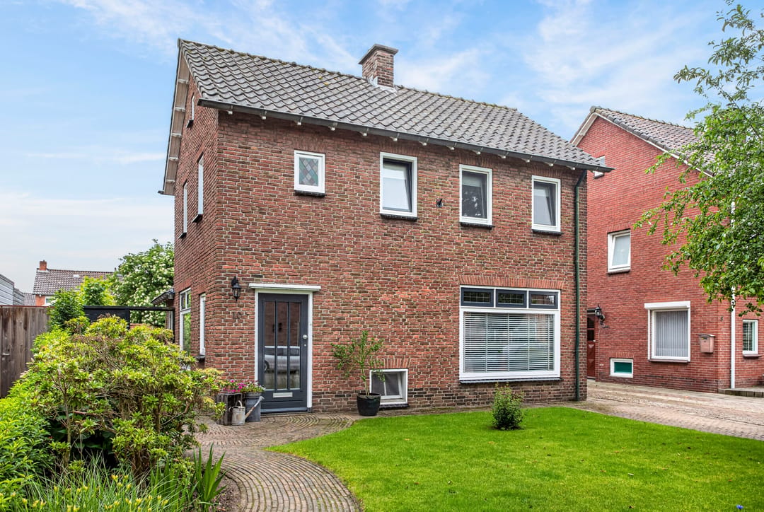 Foto 1 van Meester Lazonderstraat 10