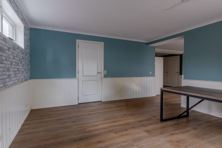 Vrijstaande woning te koop: Molenweg 3, Surhuisterveen