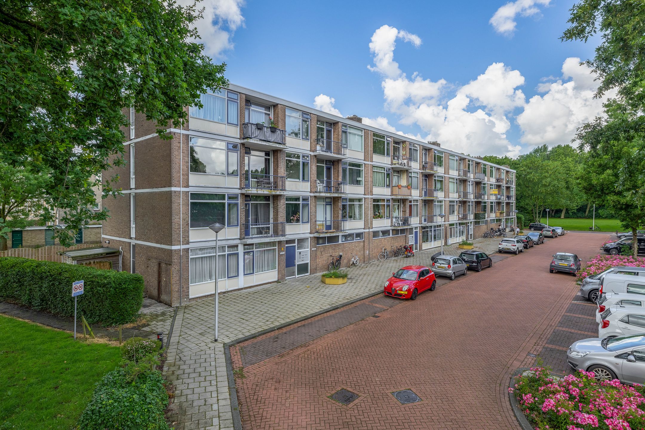 Photo 6 of Lelieplein 1-B