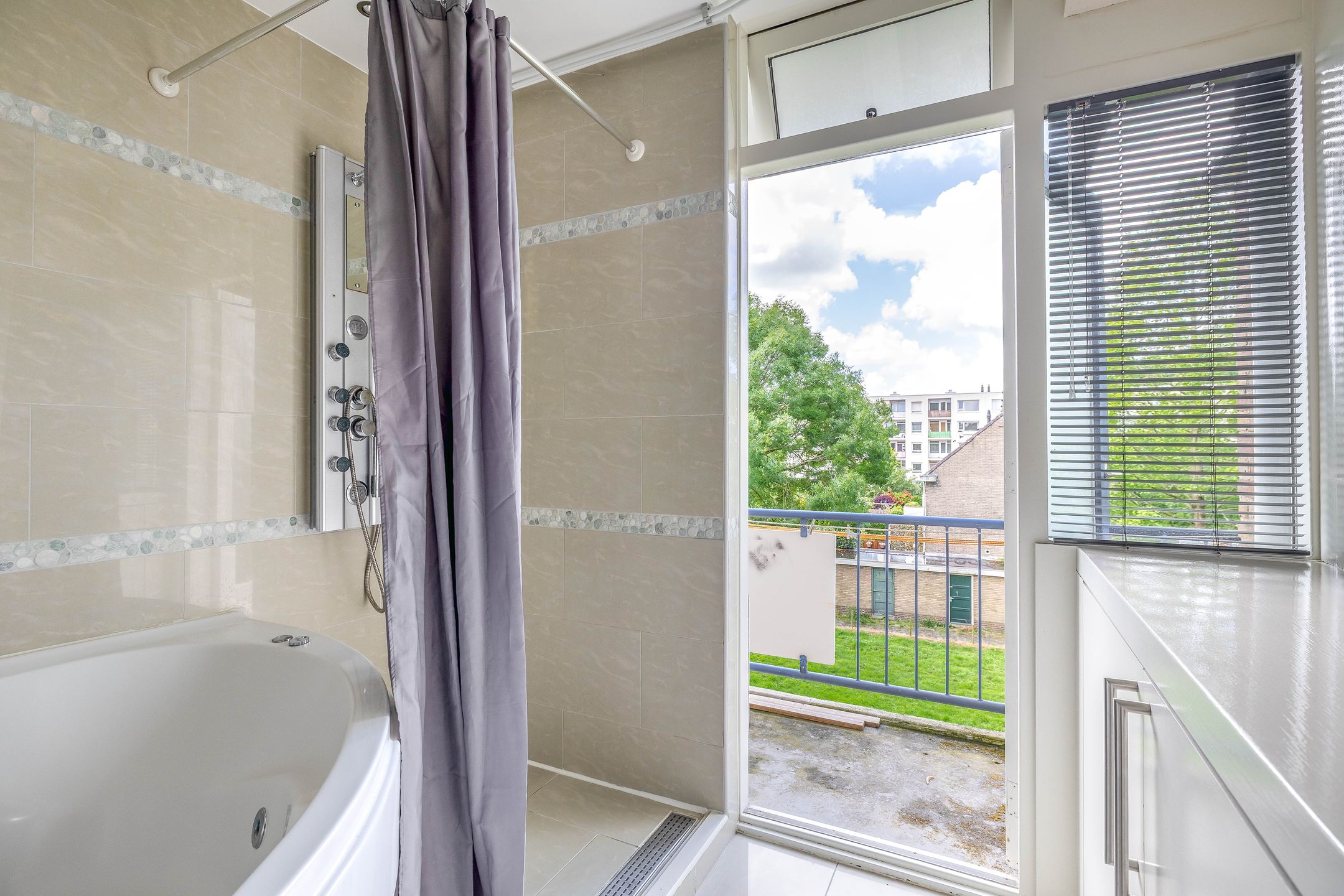 Photo 27 of Lelieplein 1-B