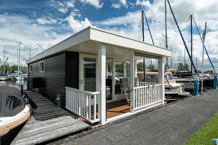 Foto 2 van Woonark Terherne - Jachthaven Sneekerhof