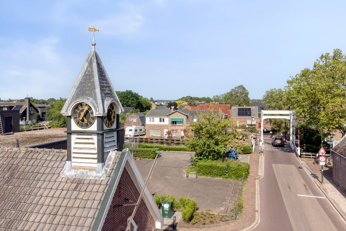 View photo 4 of Kerkweg 4