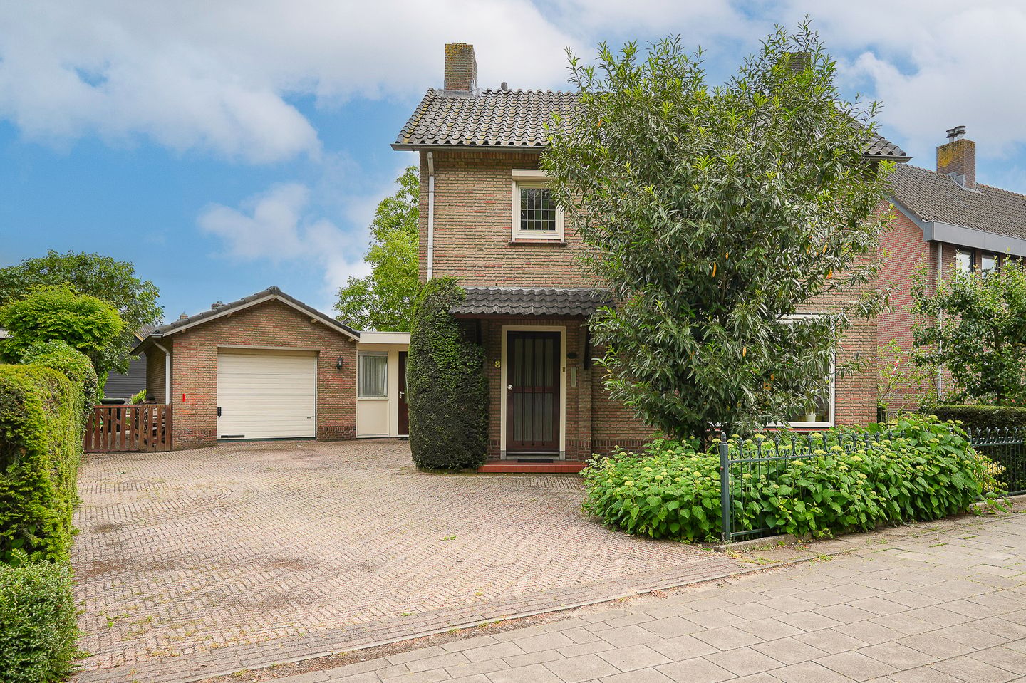 Kostverlorenkade 8