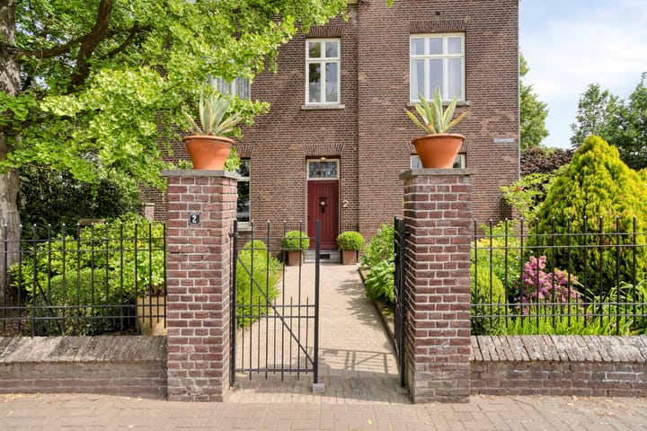 Foto 3 van Spoorstraat 2