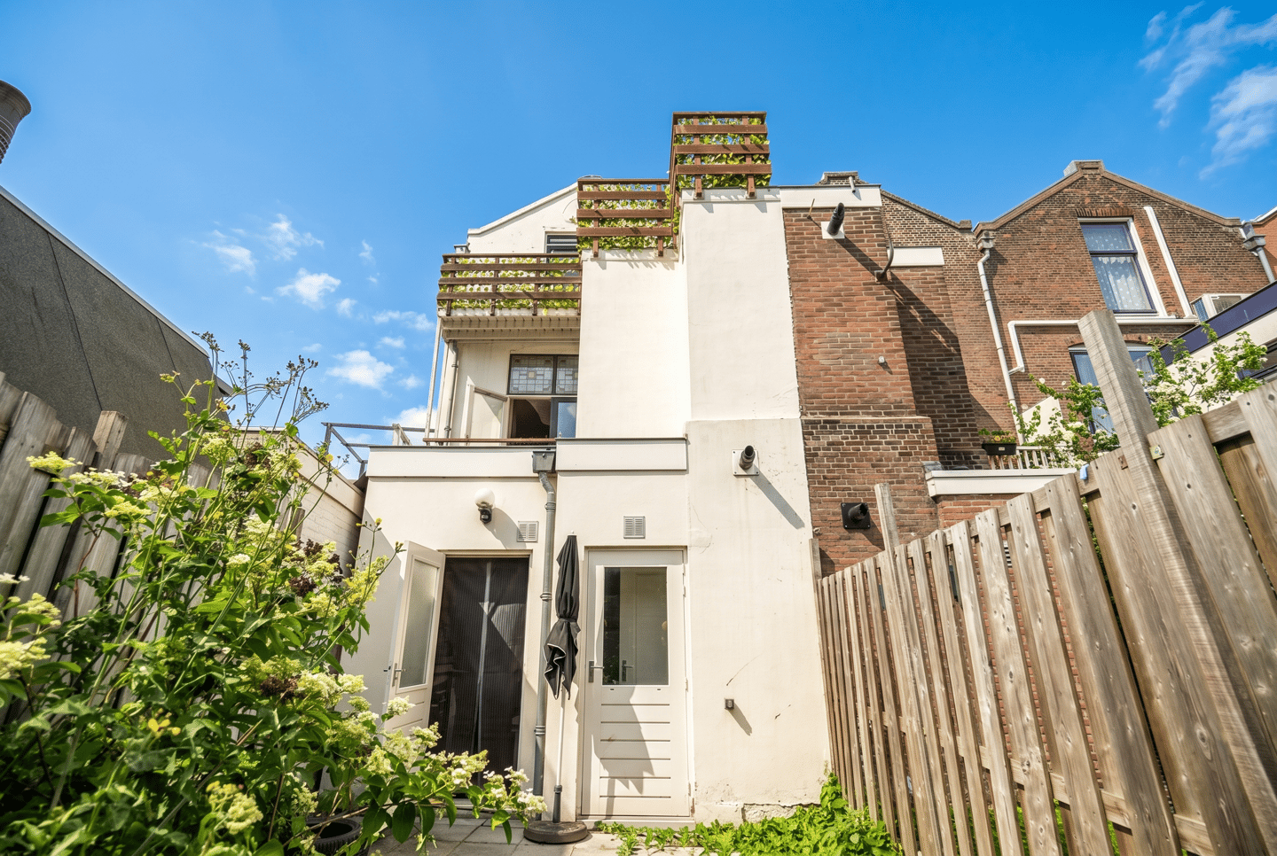 Photo 10 of Prins Frederikstraat 1