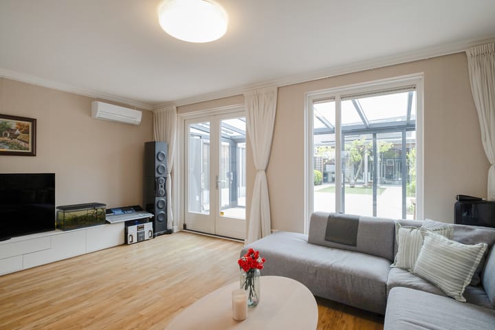 Twee-onder-één-kap te koop: Lipperkerkstraat 422, Enschede