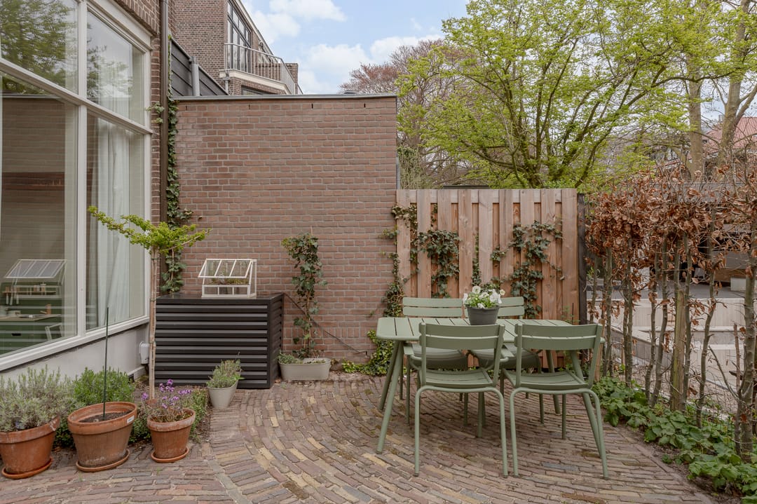 Foto 16 van Emantsstraat 7-A