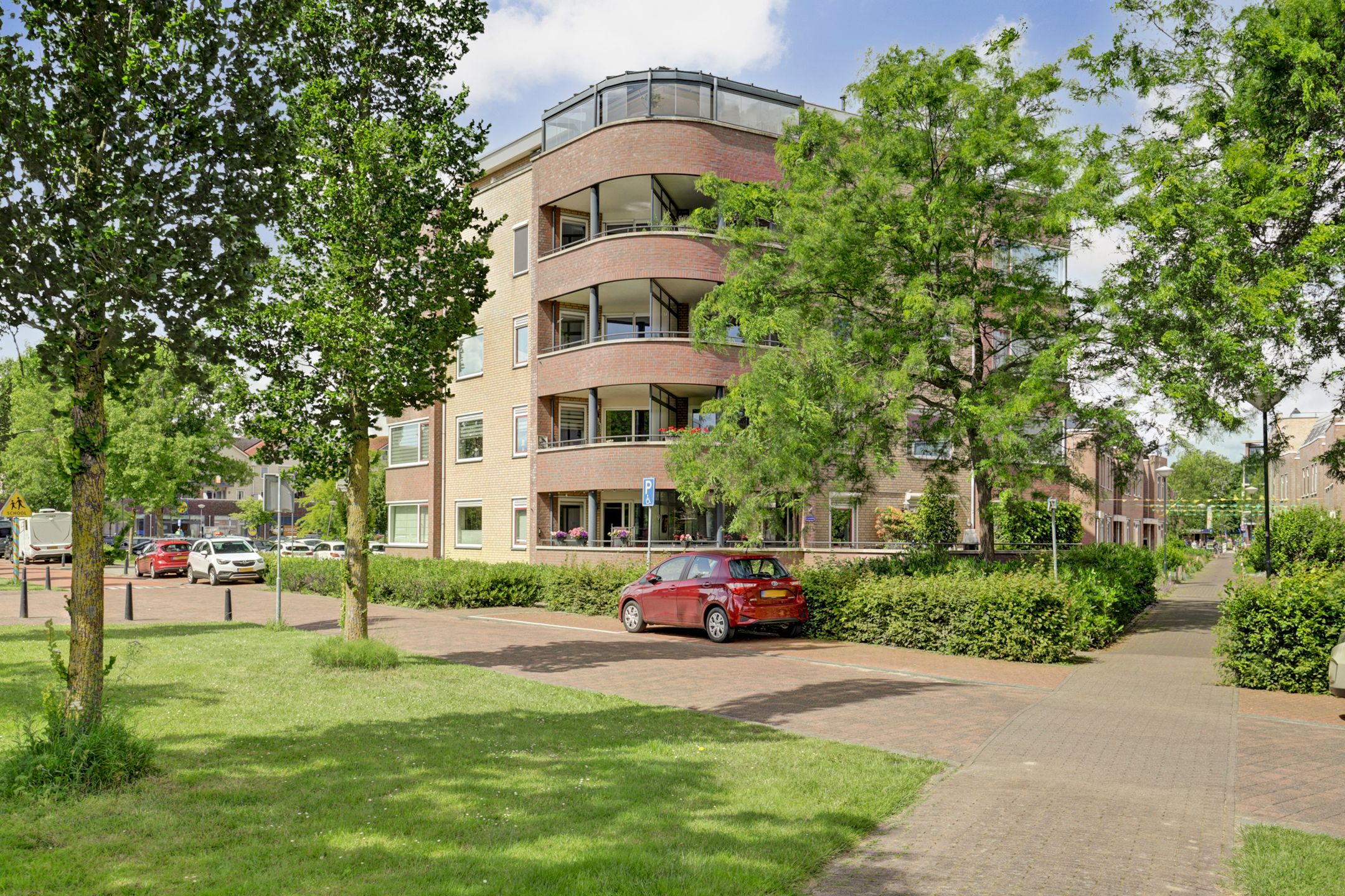 Photo 6 of Meidoornhof 16