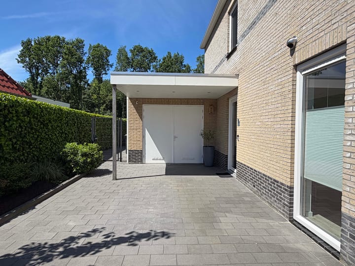 Photo 4 of Willem Mantelstraat 38