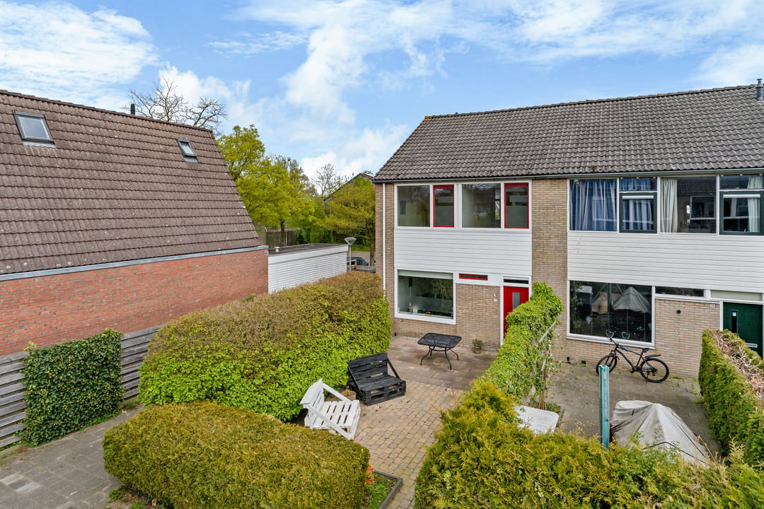 Photo 2 of Wilgenroosje 33