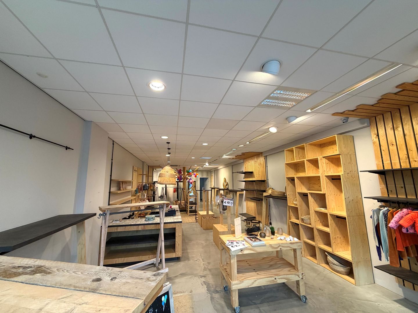 View photo 5 of Raadhuisstraat 17