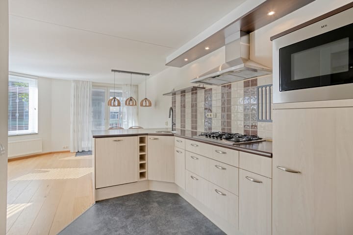 Photo 3 of Waalstraat 105-E