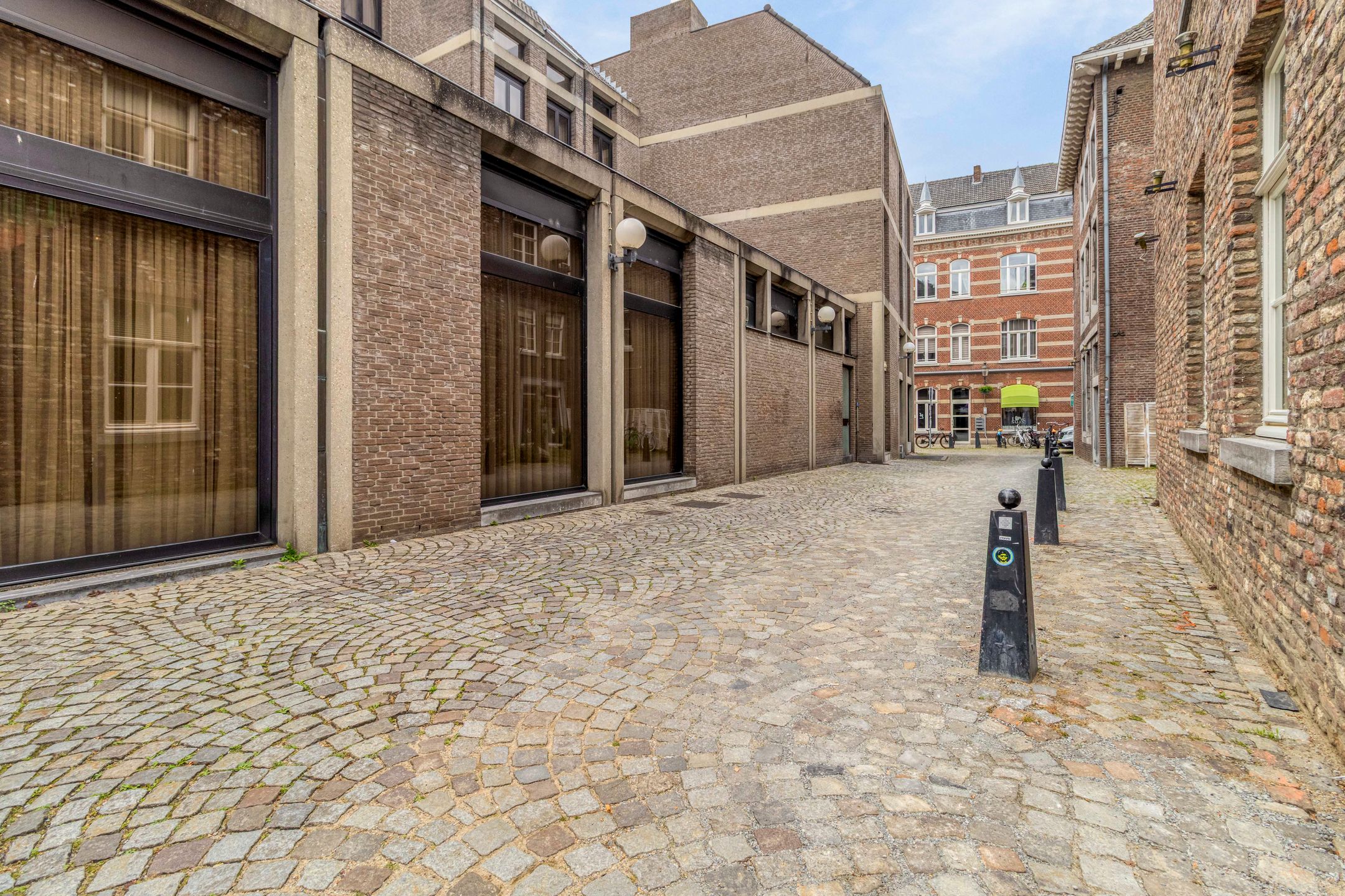 Photo 18 of Ruiterij 2-B09