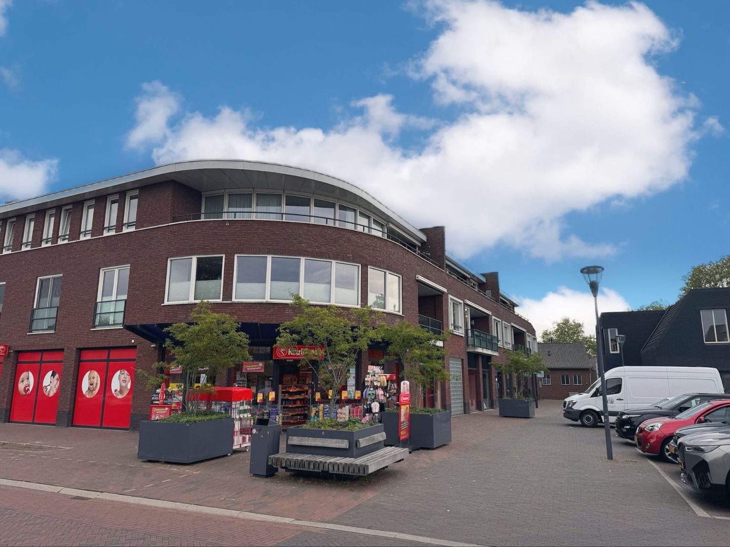 View photo 4 of Stationsstraat 13-i