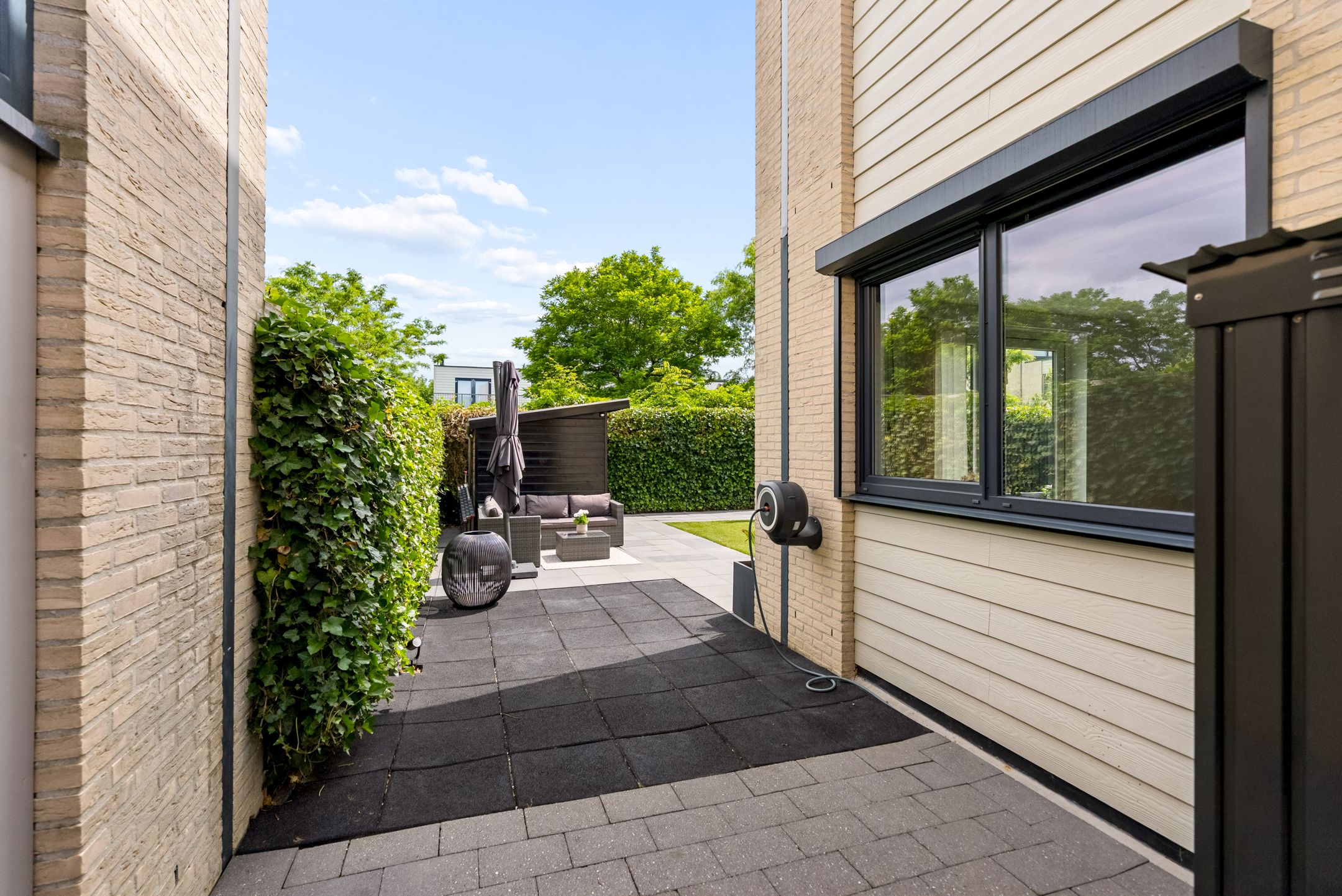 Photo 24 of Amorstraat 6