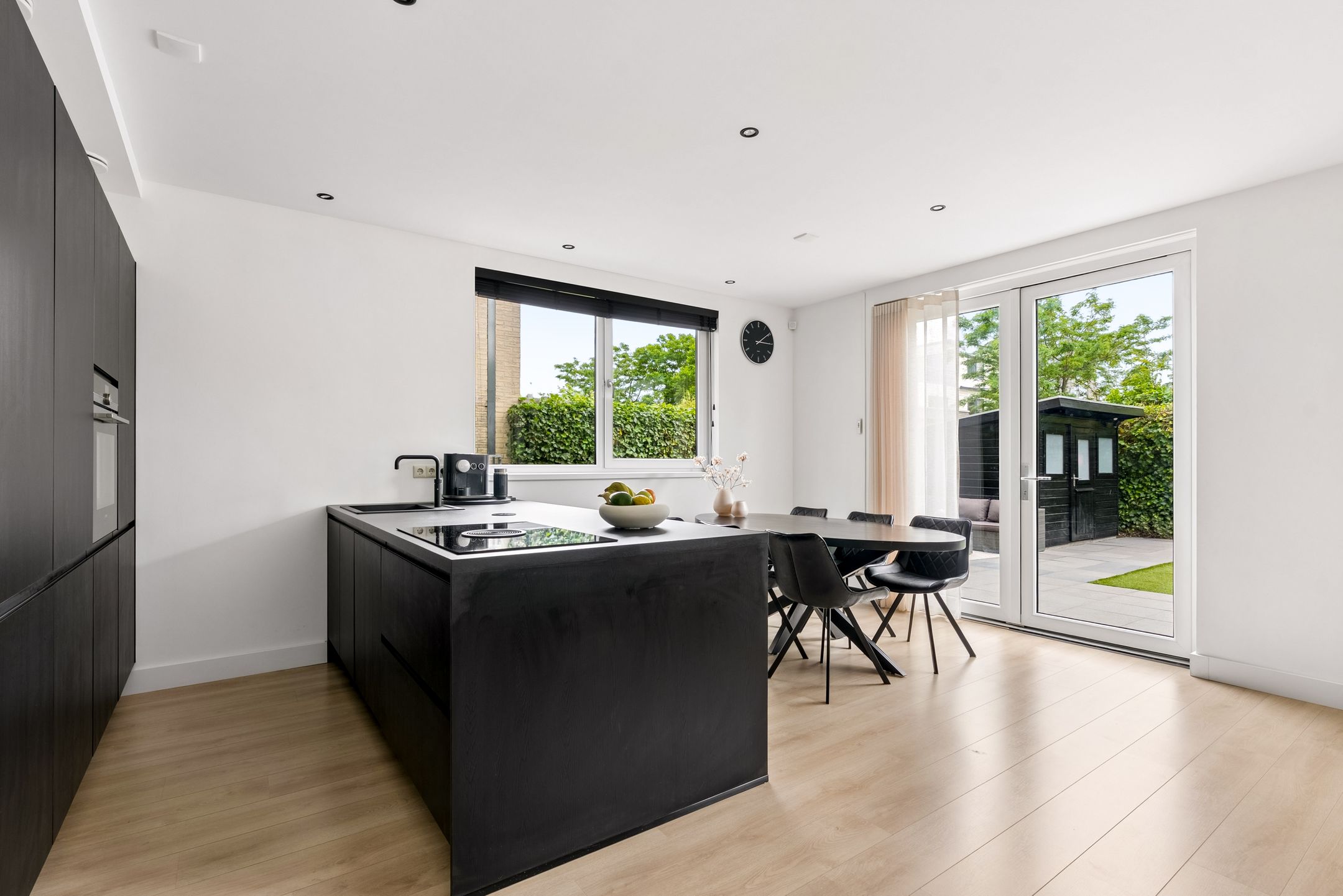 Photo 9 of Amorstraat 6