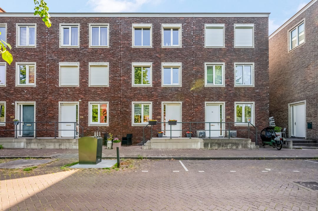 Photo 37 of Hindeloopenkade 136