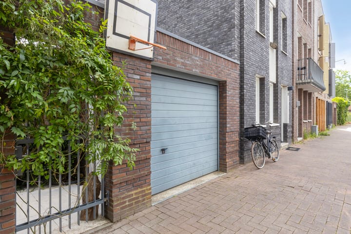 Foto 2 van Uitdamstraat 35