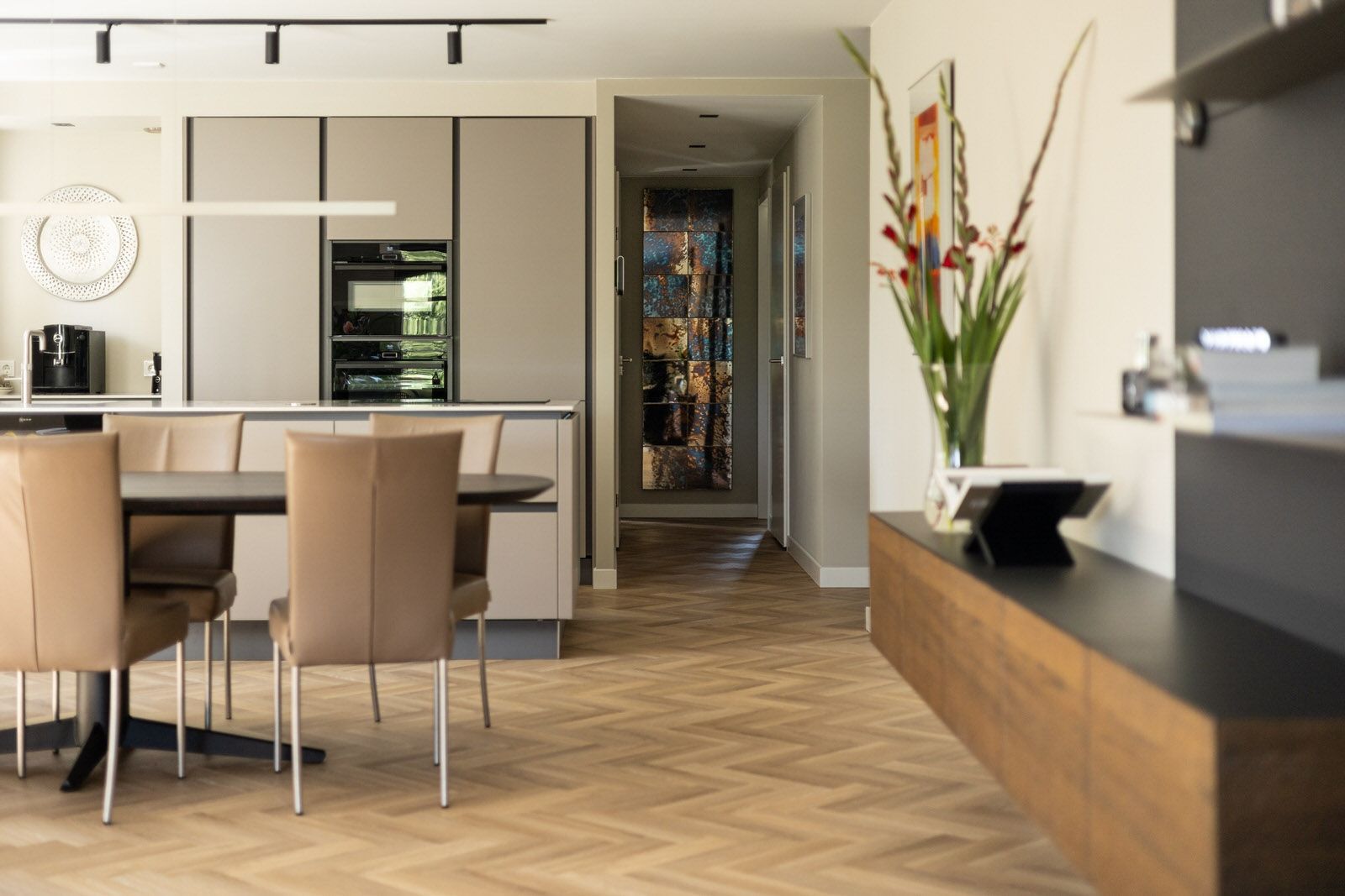 Photo 12 of Schout van Bergaignestraat 25