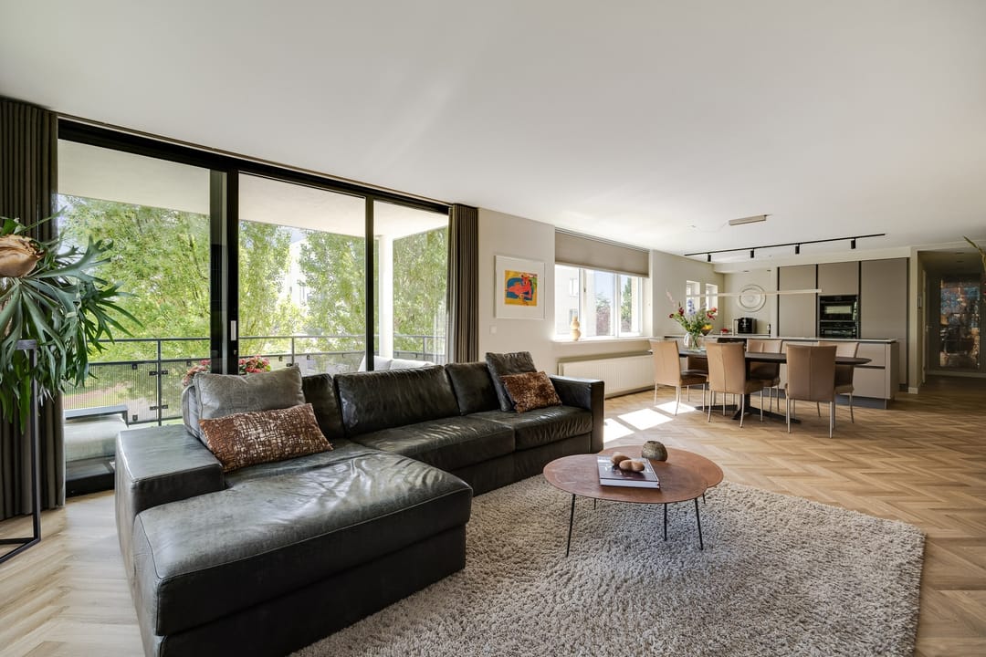Photo 8 of Schout van Bergaignestraat 25