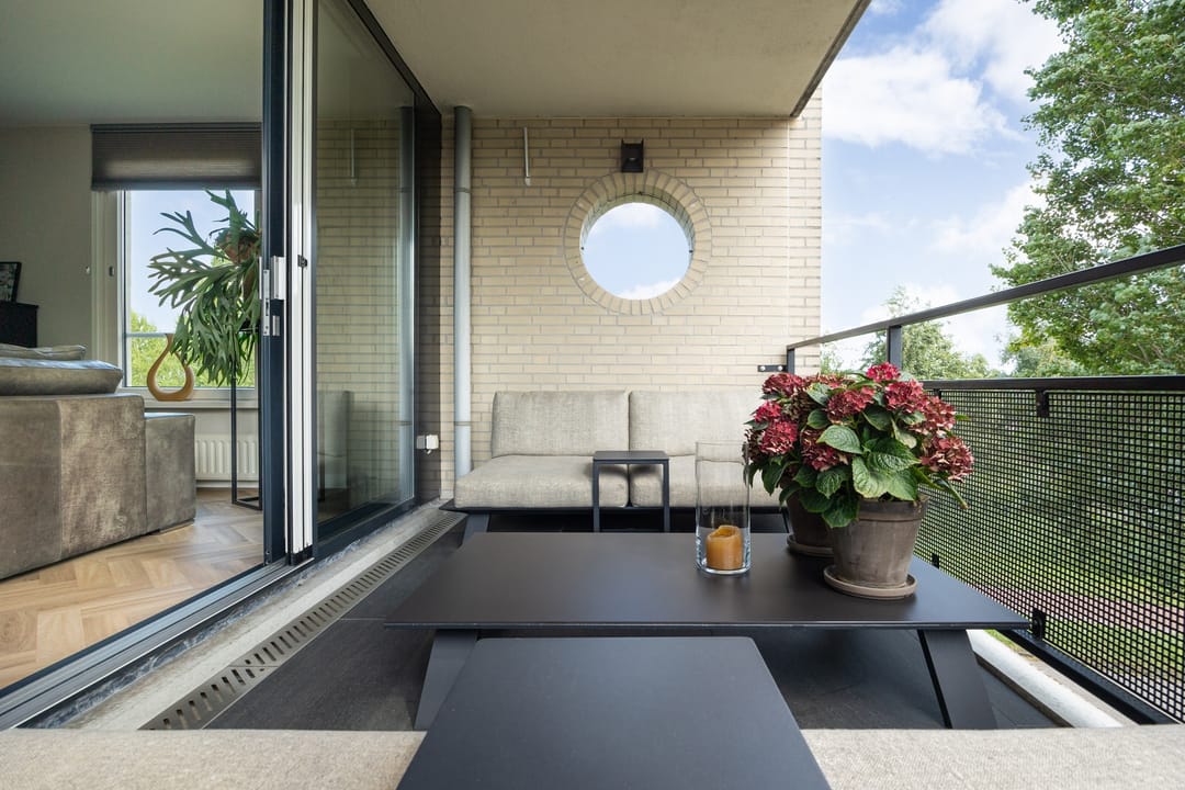 Photo 16 of Schout van Bergaignestraat 25
