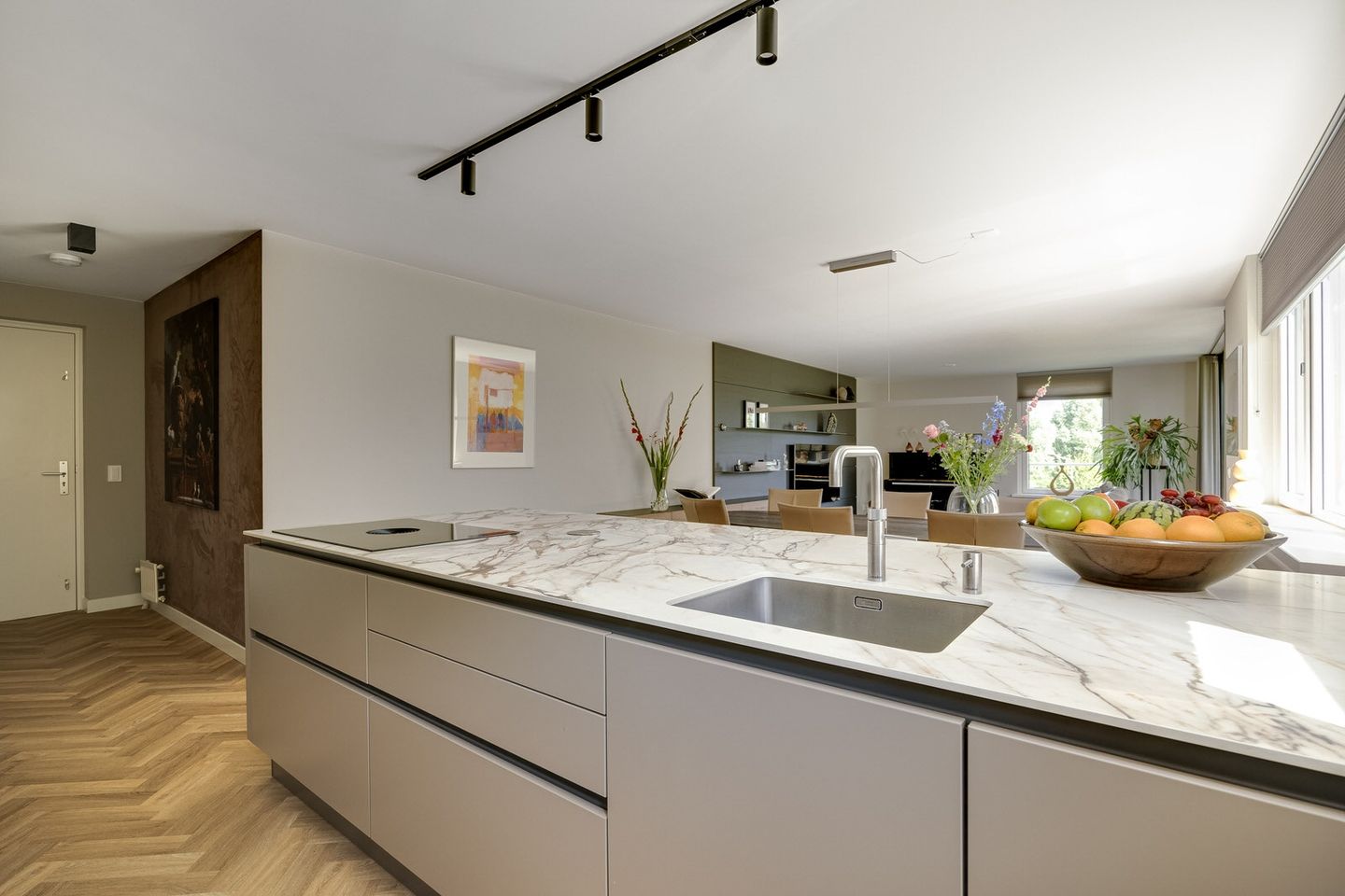 Photo 14 of Schout van Bergaignestraat 25