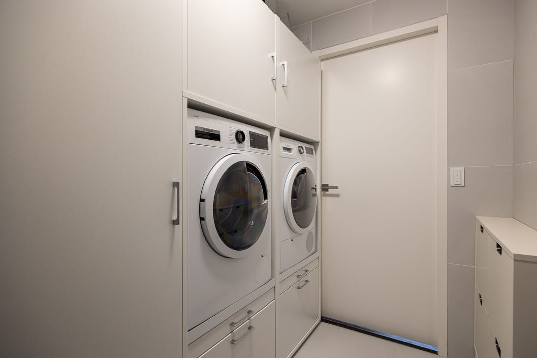 Photo 23 of Schout van Bergaignestraat 25