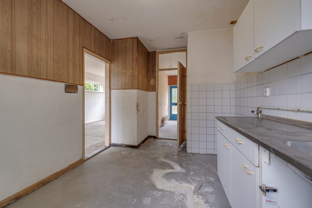 Photo 13 of Spoorstraat 2