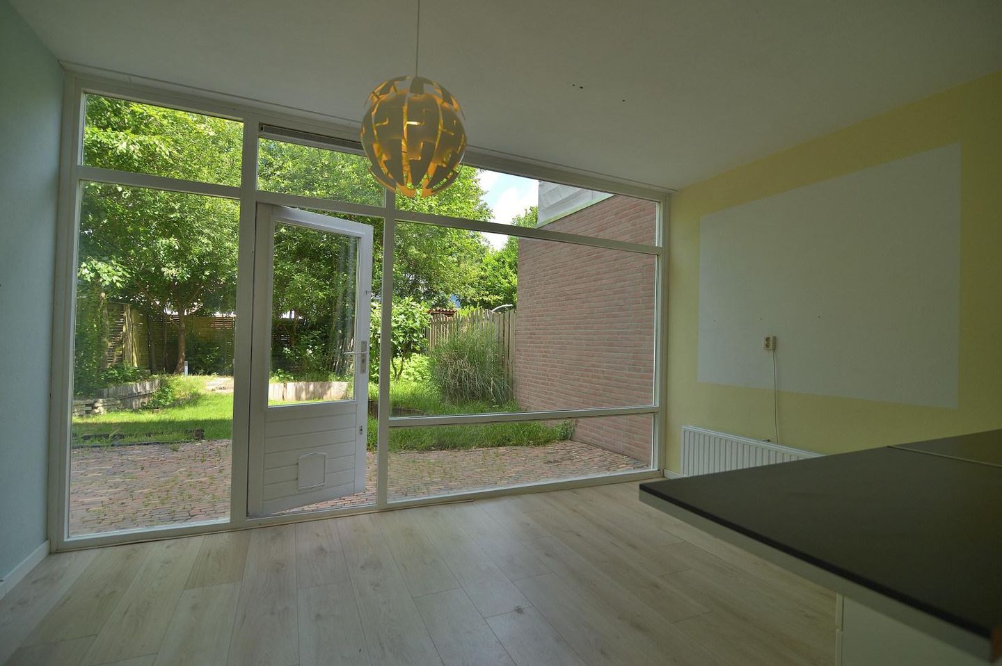 Spacious Semi-Detached Home with Garden Room in Family-Friendly Welten — 20