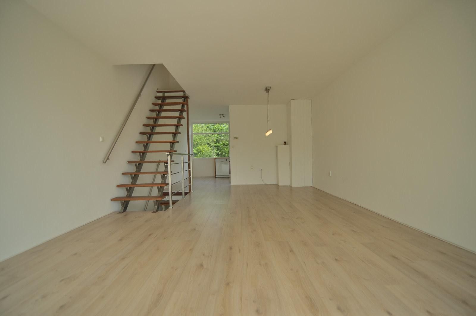 Spacious Semi-Detached Home with Garden Room in Family-Friendly Welten — 33