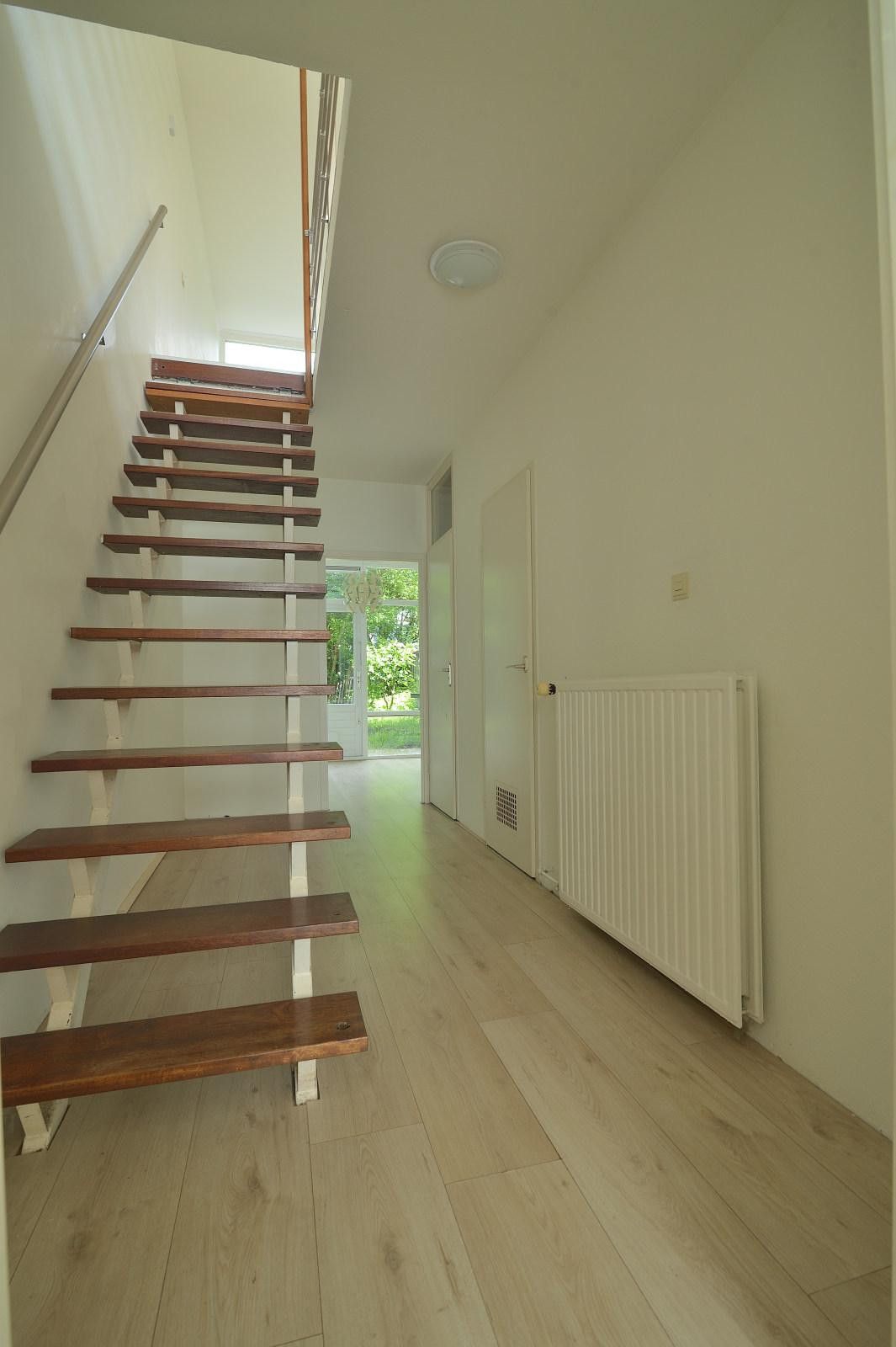Spacious Semi-Detached Home with Garden Room in Family-Friendly Welten — 16